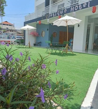 J-Boutique Hotel เจ-บูทีค โฮเทล