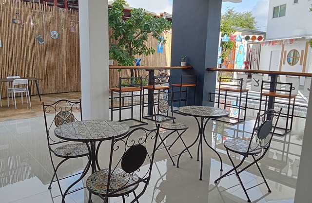 J-Boutique Hotel