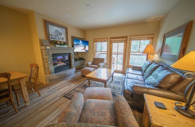 Jack Pine 8006 by SummitCove Lodging