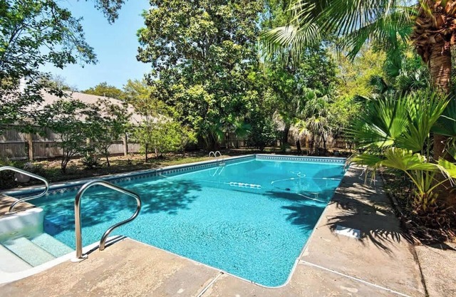 Jack's Place-Gulf Brz-Pool-Close to Beaches