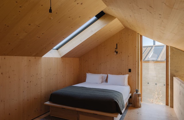 Jacks Point - Earth House