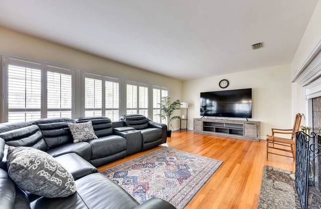 Jacksonville Vacation Home w/Trout River Access