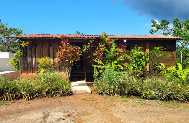 Jaco-Carara 3 bdrm surrounded by rainforest with private pool