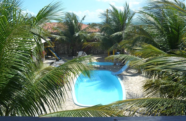 Jacuma's Lodge Hotel