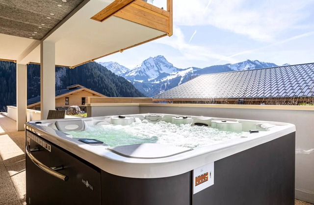 Jacuzzi apartment 8 people