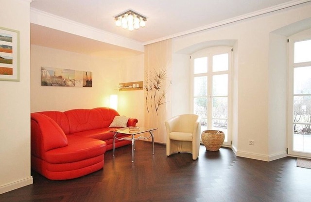 Jagdschloss WE 2: comfortable and high-quality furnished 2-room apartment