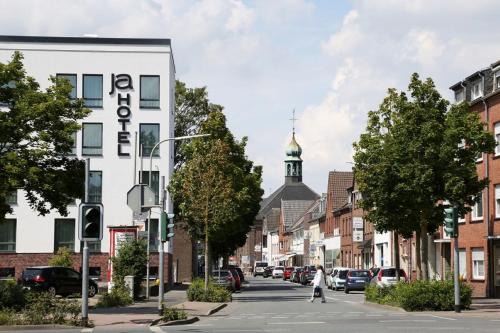 JaHotel