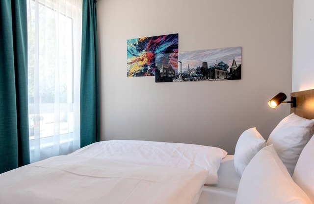 JaHotel