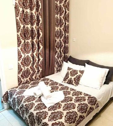 Jasmin Apartments Brown