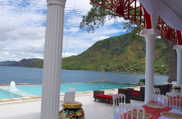 JASMINE BAY HOTEL & SPA