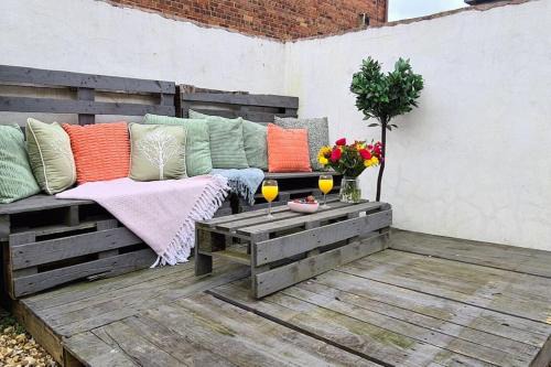 Jasper's by Spires Accommodation within easy reach of Trentham Gardens