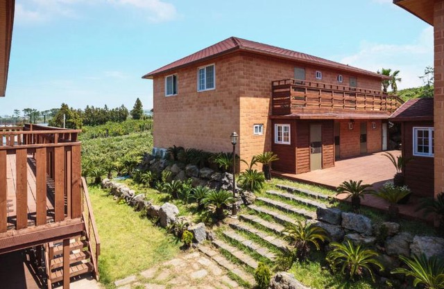Jeju Hanibaram Pension