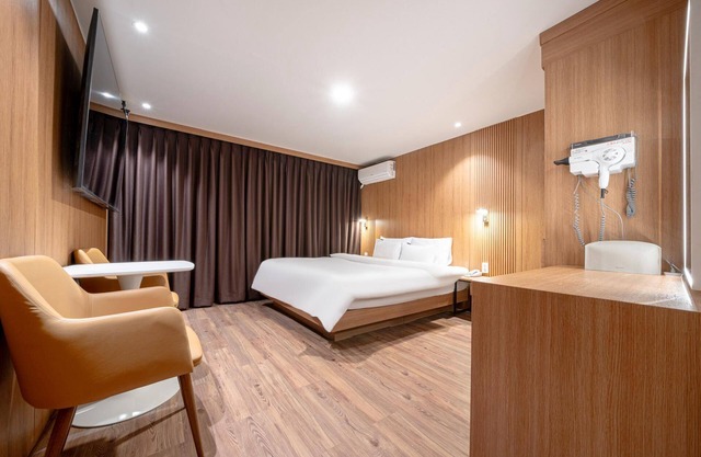 Jeonju Junghwasandong Towsome Stay