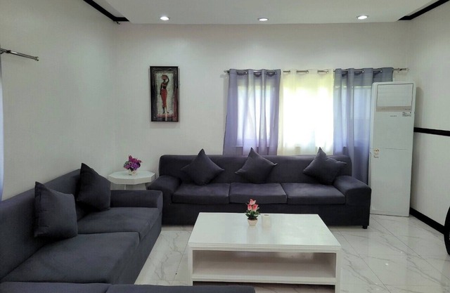 Jewelry Hotel and Resort - Topazn4rooms 4bedrooms + Private Pool + Karaoke