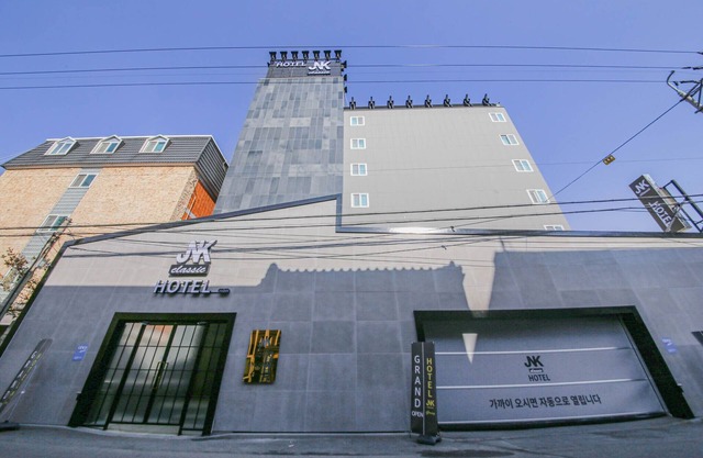 JNK HOTEL