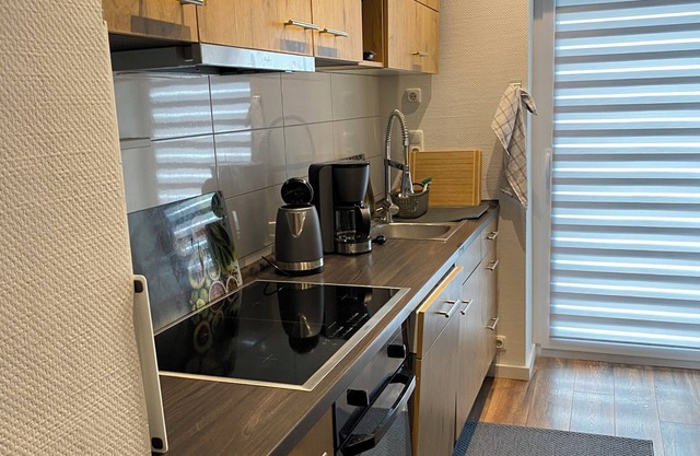 Job and Sleep – Accommodation for Tradespeople, Travelers & Explorers