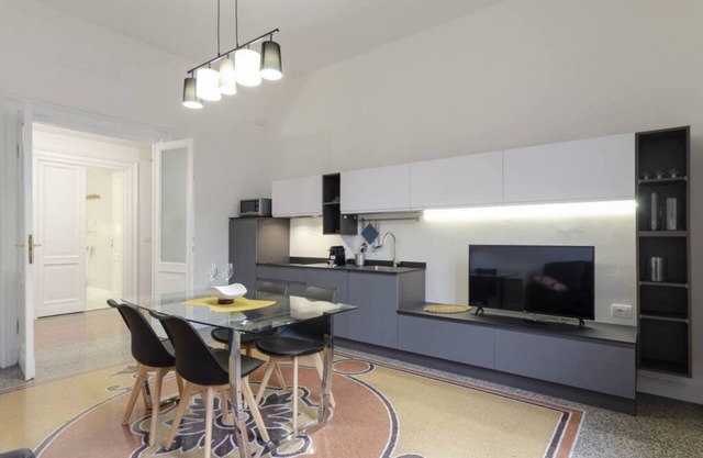 JOIVY Elegant 1BR Flat for 3, near Spianata Castelletto