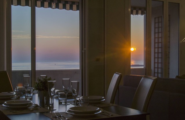 JOIVY Fronte del Mar Seaview Apartment Casaregis