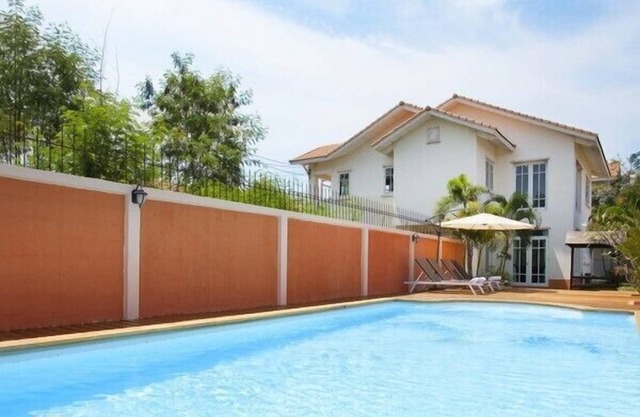 Jomtien Pool Villa Sapphire