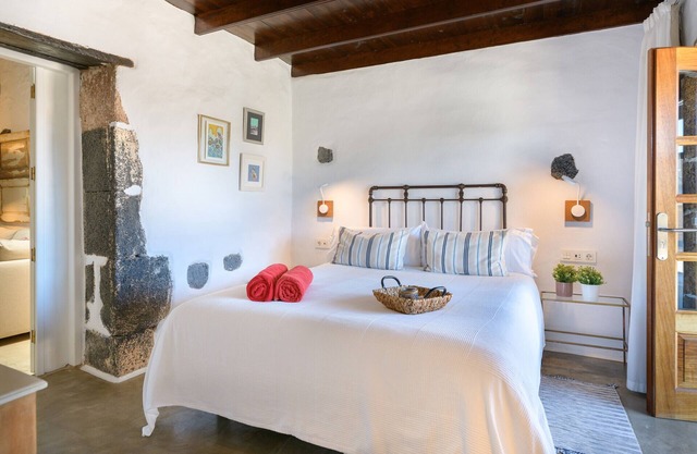 Jose, La Casa del Medianero
