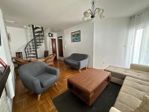 Jovana Apartments