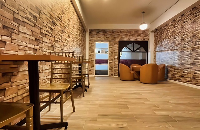 Jovis Hotel