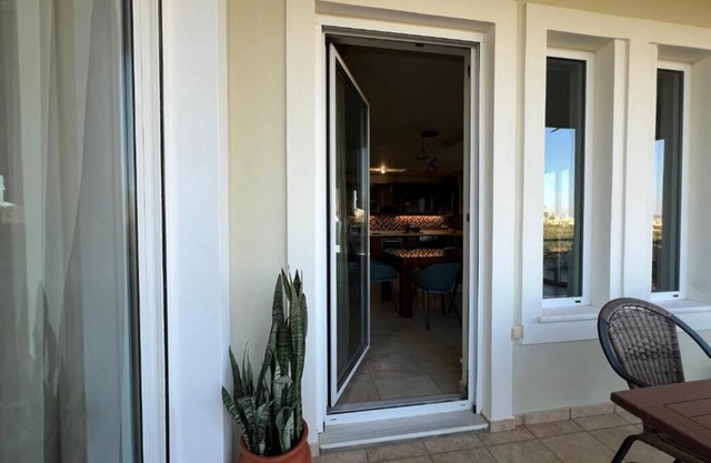 Joyful Guest House 4 Horizon View w/Roof Top by 8essentially