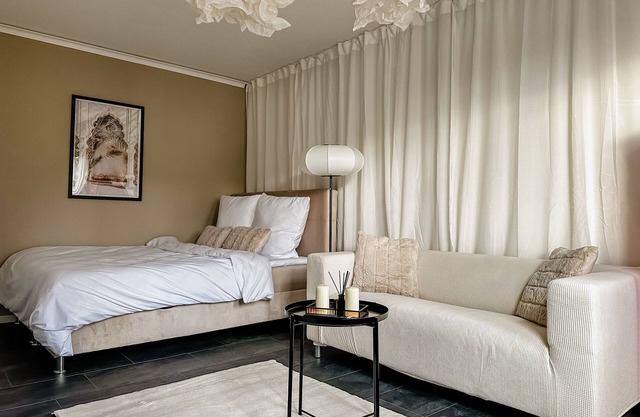 Joyfulhomes City Apartment