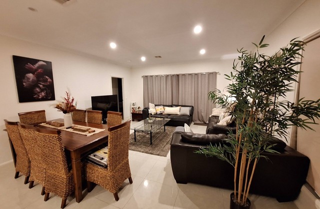 JoyWaves New 4Bedroom retreat - ultimate getawayn