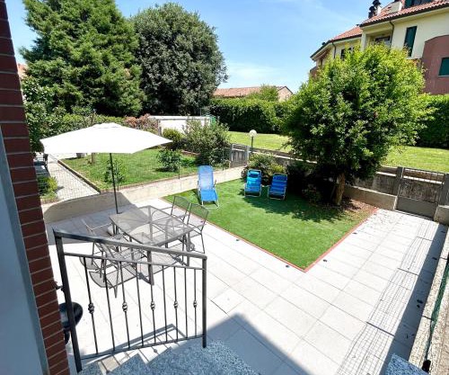 JrHome 3 - Trilocale con Giardino