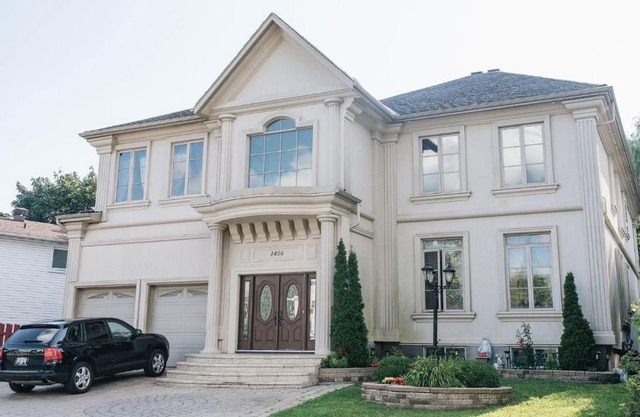JstLikeHome - Luxury Mansion & Guesthouse