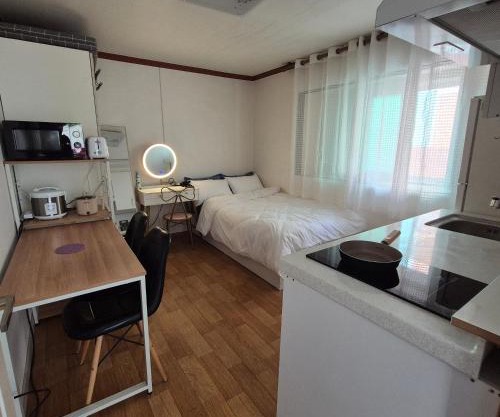 JTN Studio Unit