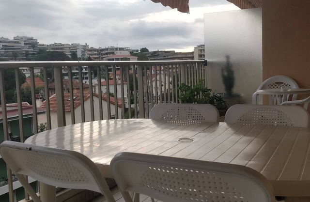 Juan Les Pins: apartment/flat - Juan les Pins