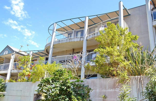 Jubilee Apartment 03