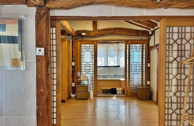 Jukrokjungsa hanokstay