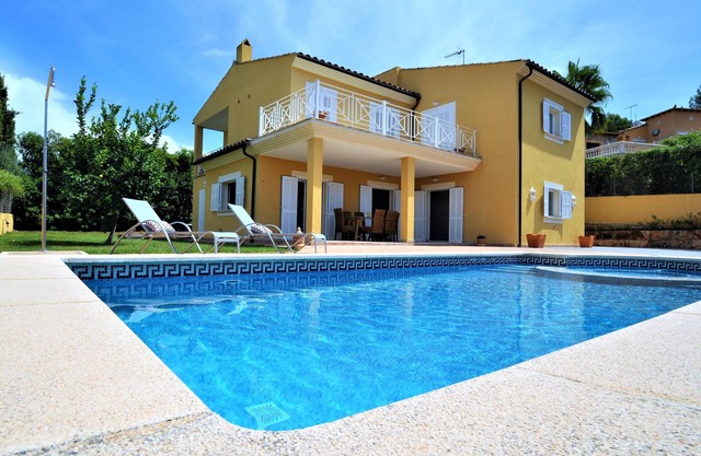 JUPITER- House in Calvia- Private Pool. BBQ- Satellite TV. Private garden- VILAONLINE - Free Wifi