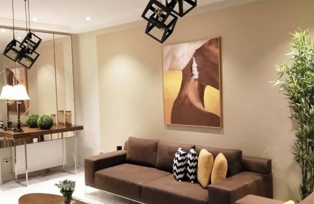 Just a few metres from all amenities, a magnificent apartment