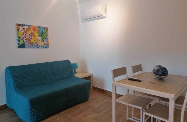 Just a few minutes' walk to Monte Gordo beach! Vacation apartment (0006)