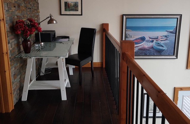 **JUST REDUCED** 5 BDRM 3 BATH LUXURY LAKE HOUSE ON SOUGHT AFTER TWELVE MILE BAY