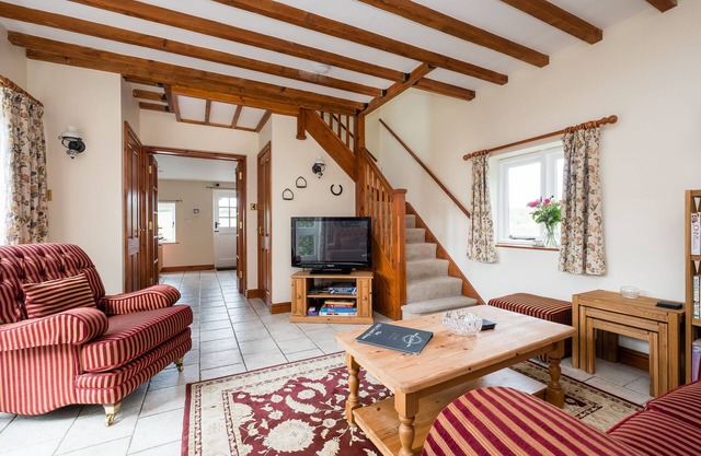 Just south of Shrewsbury. Sleeps 4. Beautiful rural setting - adequate parking.