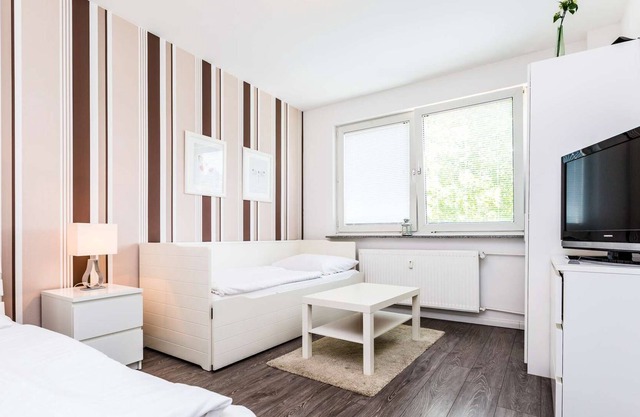 K59 modern apartment in a central location in Cologne Höhenberg with free W-LAN