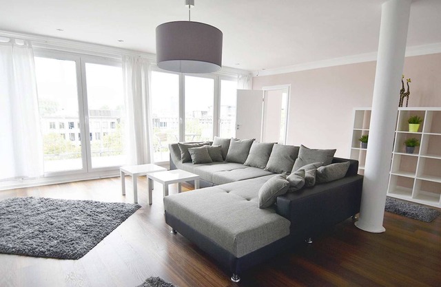 K68 penthouse apartment on Friesenplatz in the heart of Cologne with wrap-around terrace