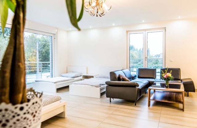 K83 Apartment for 8 people with terrace and free WiFi in Cologne Rath