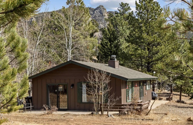 Kabina on Fish Creek - 2 bedroom cabin - quiet location