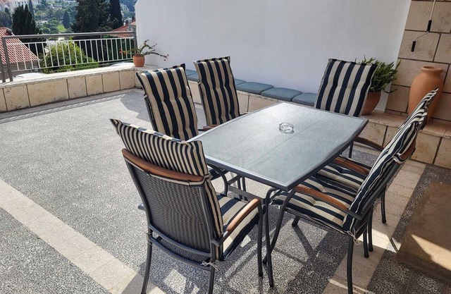 KABLAR'S SUNNY SUITES 2BR apartment with terrace