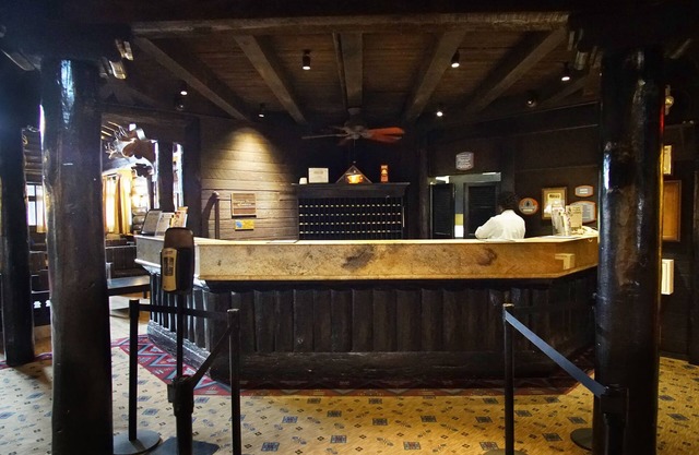 Kachina Lodge - Inside the Park