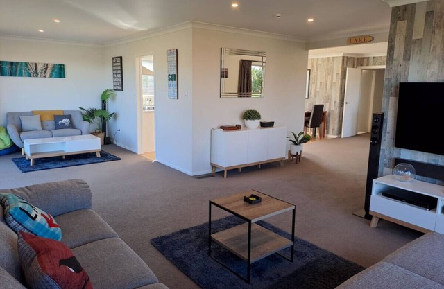 Kaihua Cottage - Family Friendly home with WiFi