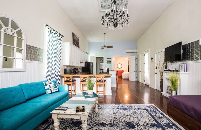 Kajun Kastle HUGE on Space & Luxury