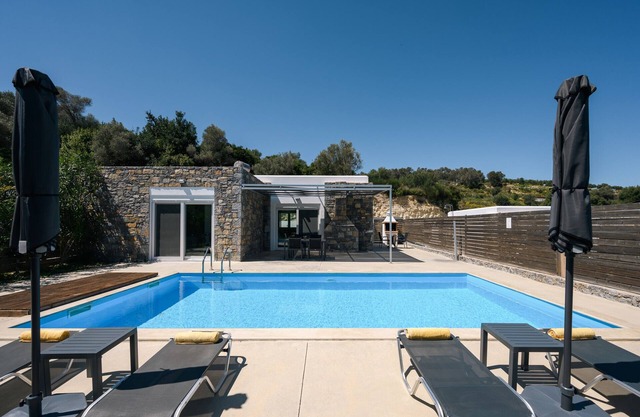 Kalostous villa 4, Pool,Great location & Views