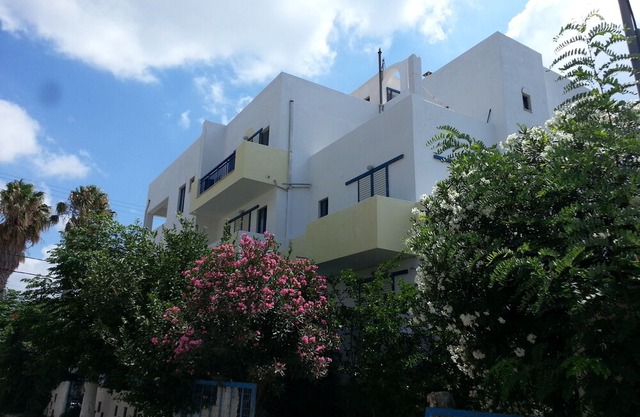 Kaloxenia Apartments